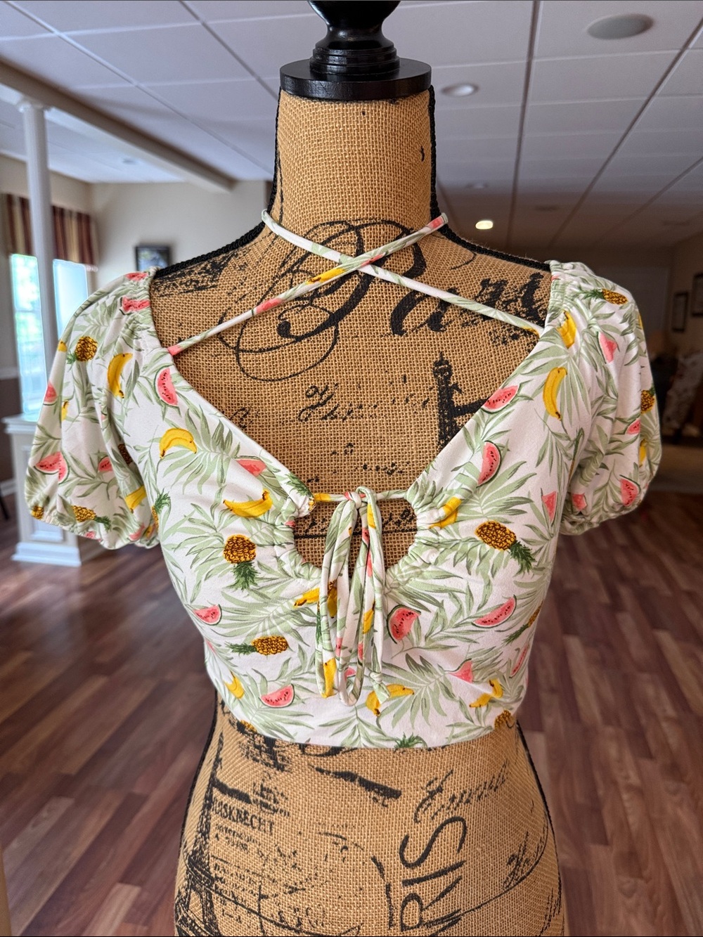 Y2K Shop 17 size medium crop top with fruit pattern and two ways to wear it